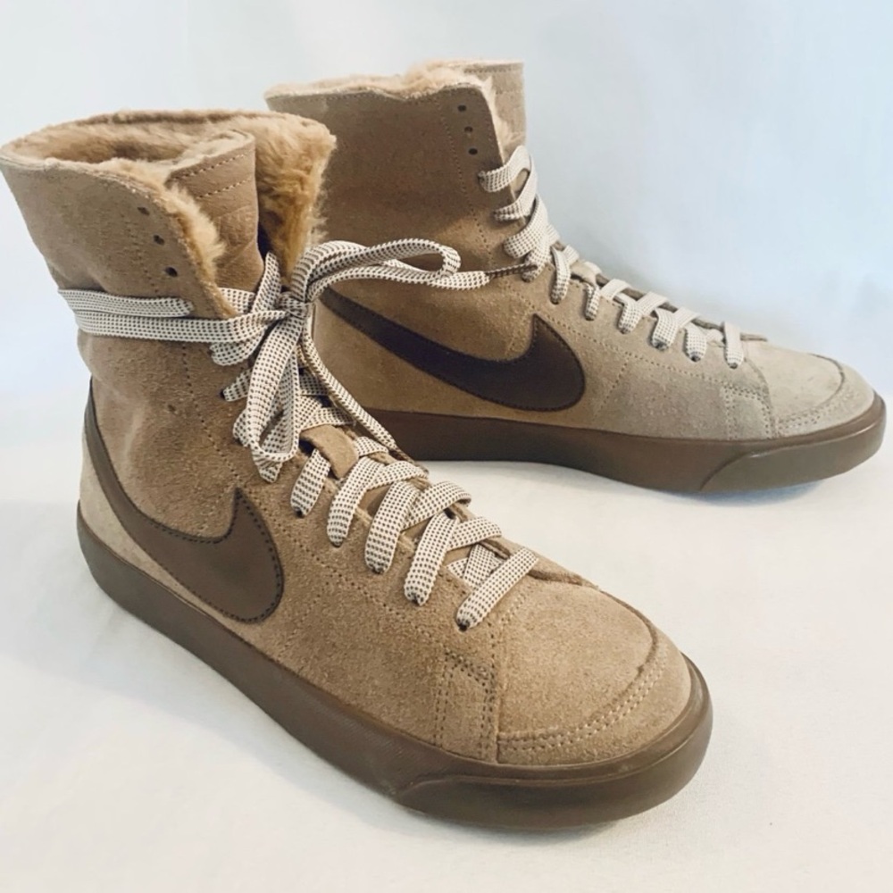 NIKE HI ROLL BLAZER Sneakers